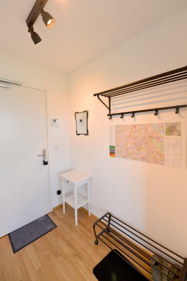 Erdberger Laende Appartement Wenen Buitenkant foto